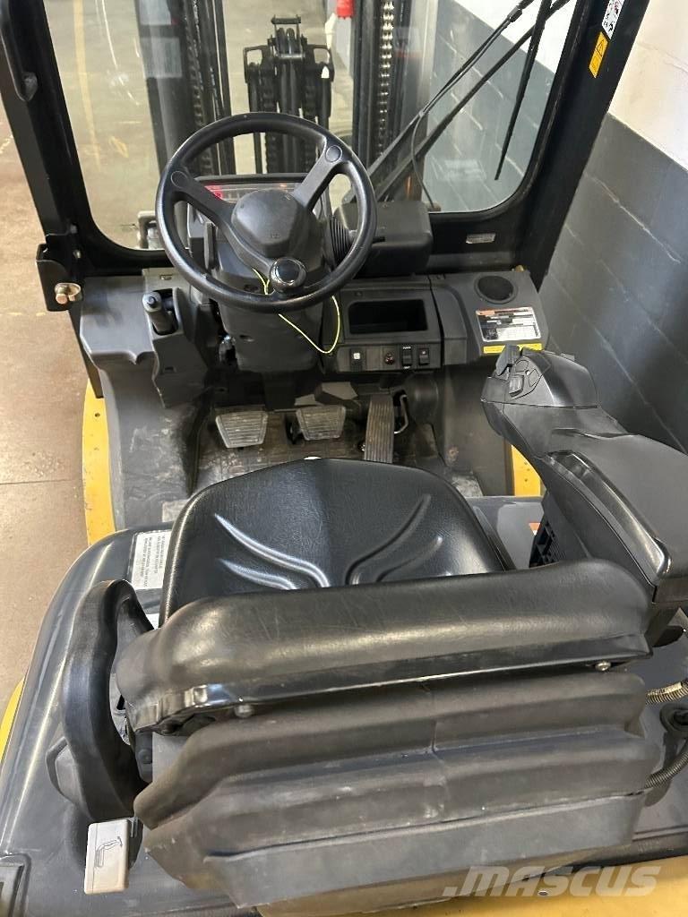 CAT GP 25 N Gas Stapler