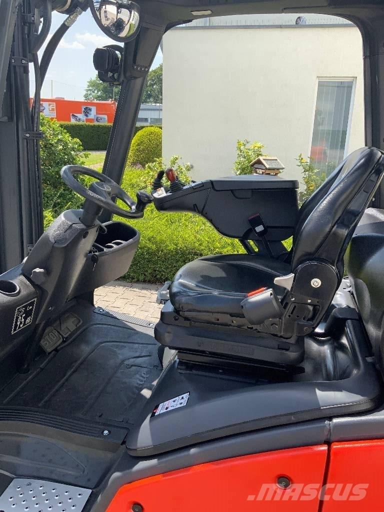 Linde H18T-01 Gas Stapler