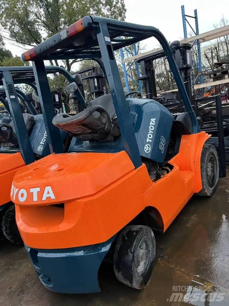 Toyota FD 30 Diesel Stapler