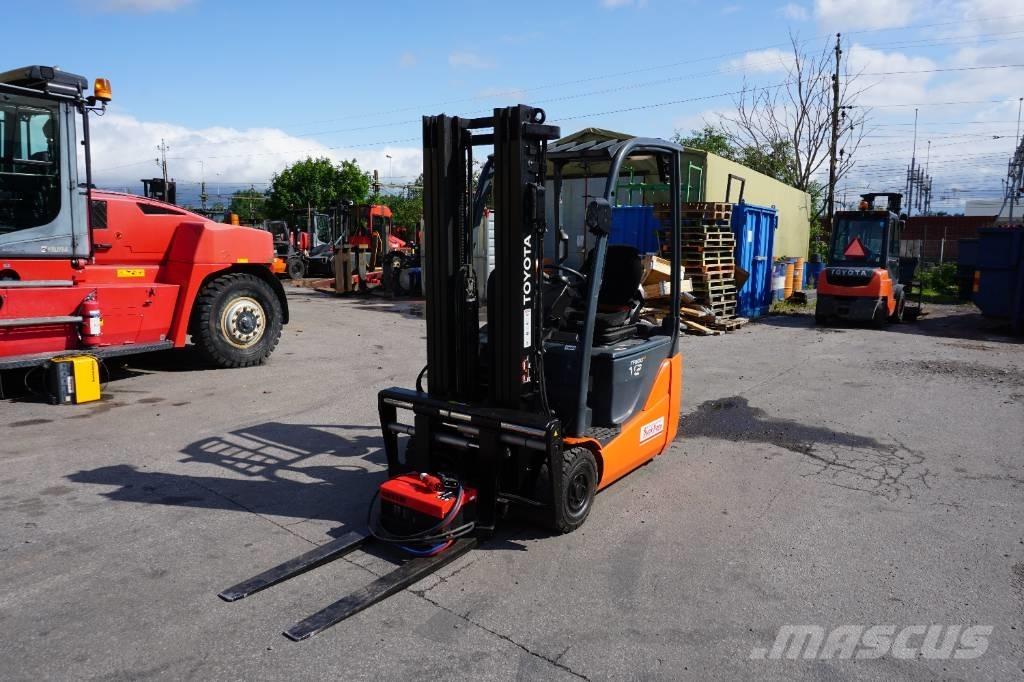 Toyota 8FBEK16T Elektro Stapler