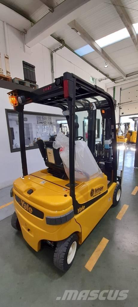 Yale ERP 18 VF LWB Elektro Stapler