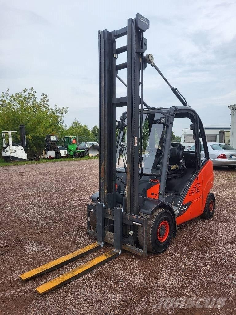 Linde H30D-02 EVO Diesel Stapler