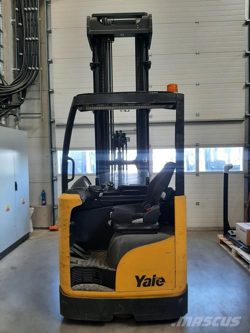 Yale MR14 Schubmaststapler