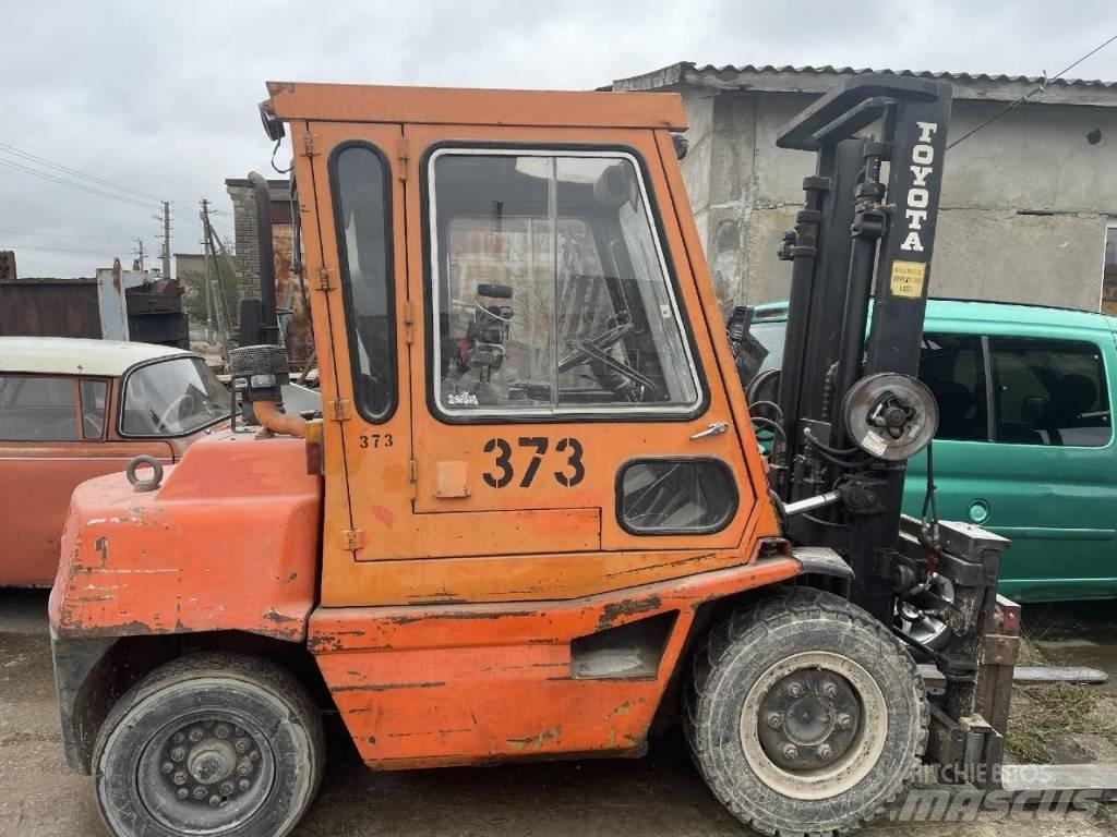 Toyota FD 35 Diesel Stapler
