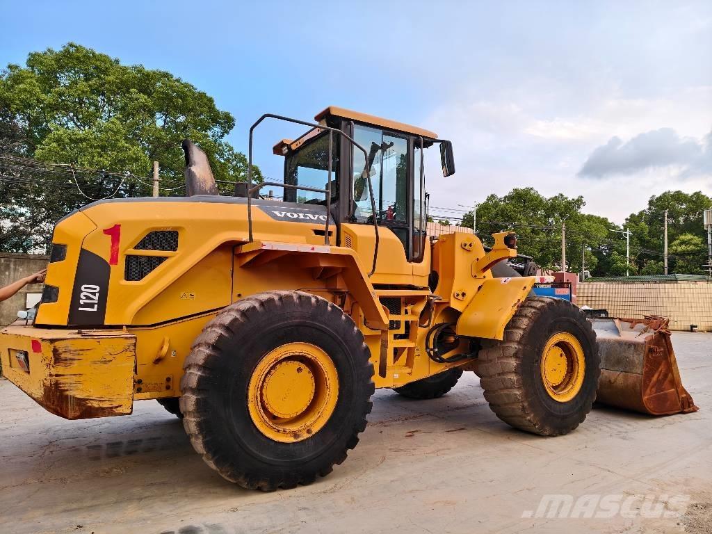 Volvo L 120 Radlader