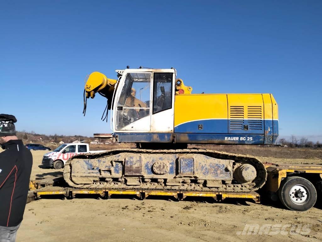 Bauer BG 25C Schwere Bohrgeräte