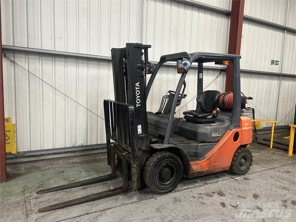 Toyota 02-8FGF20 Gas Stapler