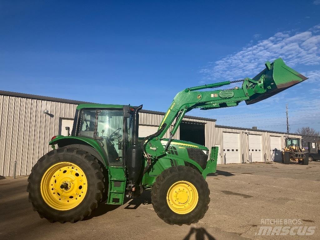 John Deere 6155 M Traktoren