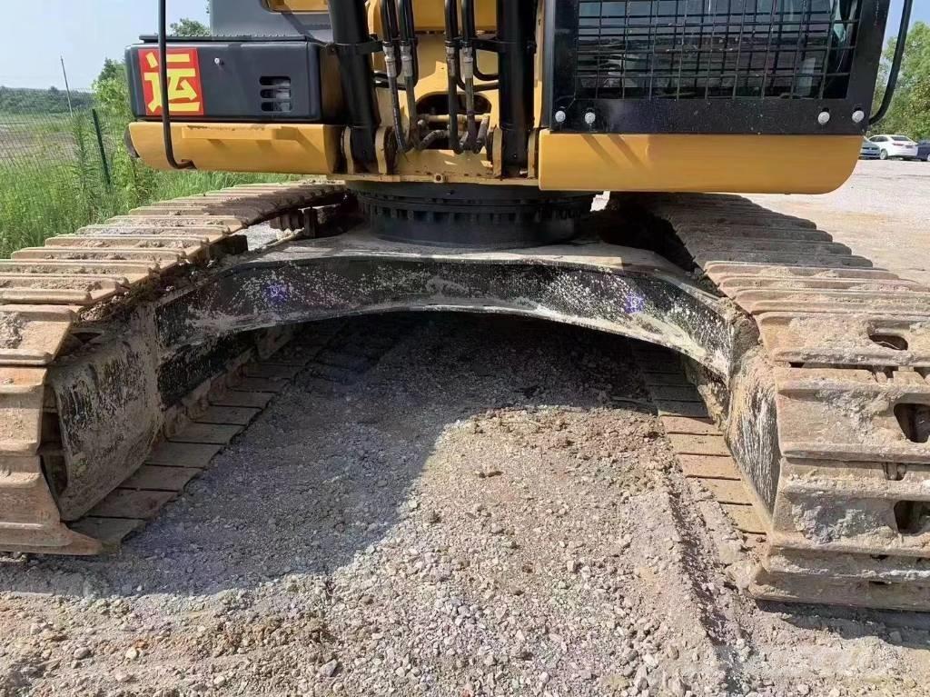 CAT 323 D Raupenbagger