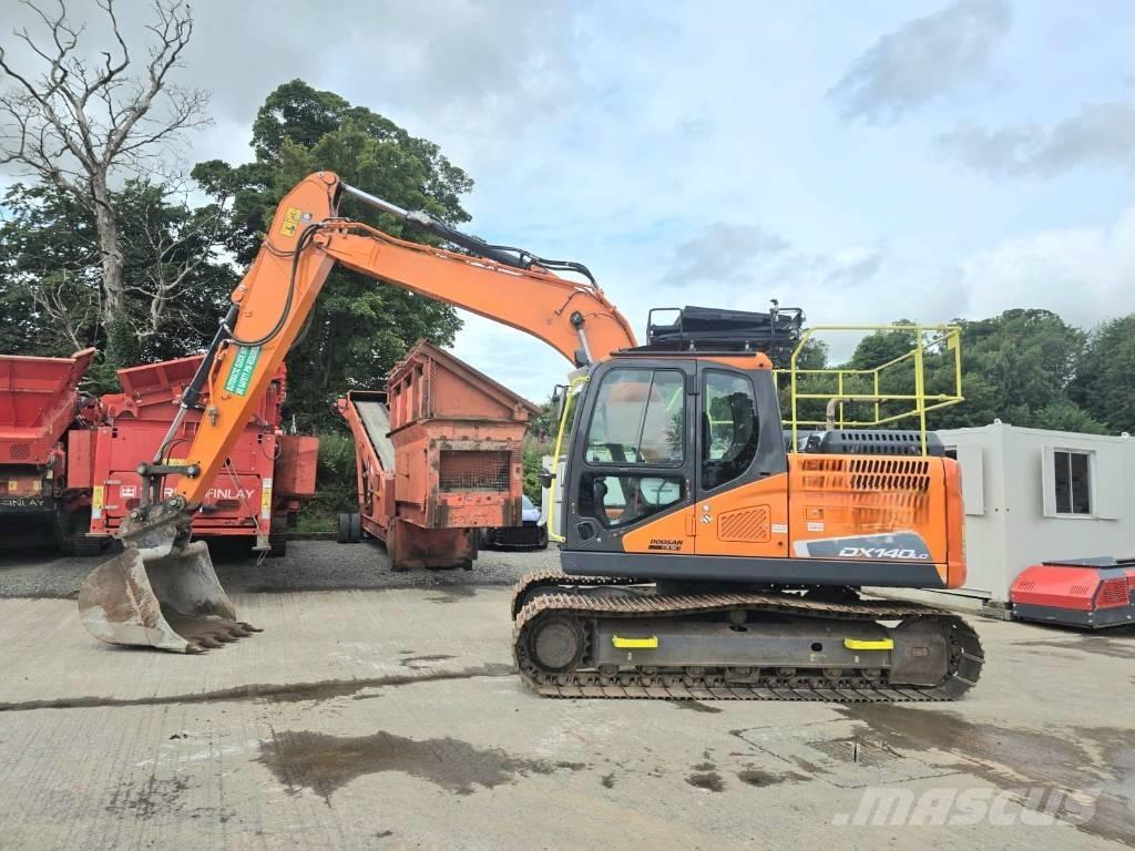 Doosan DX 140 LC Raupenbagger