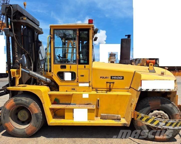 Hyundai 160 D-7 A Diesel Stapler