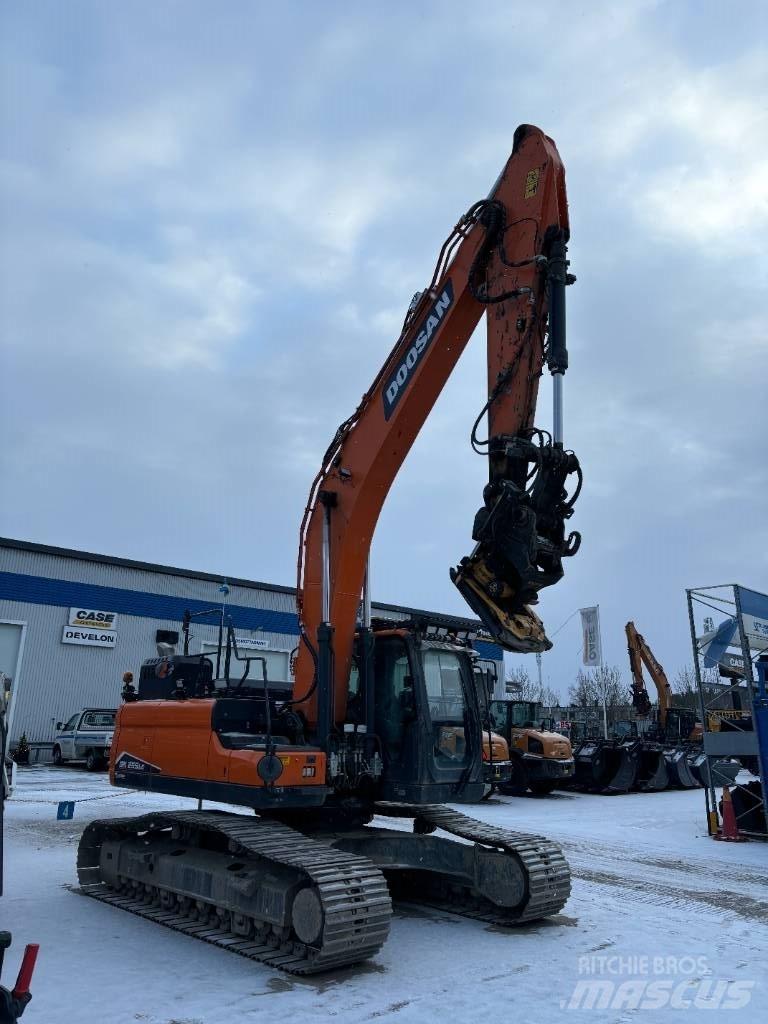 Doosan DX 255 LC-7 Raupenbagger