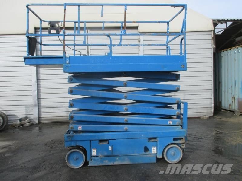 Haulotte Compact 14 Scheren-Arbeitsbühnen