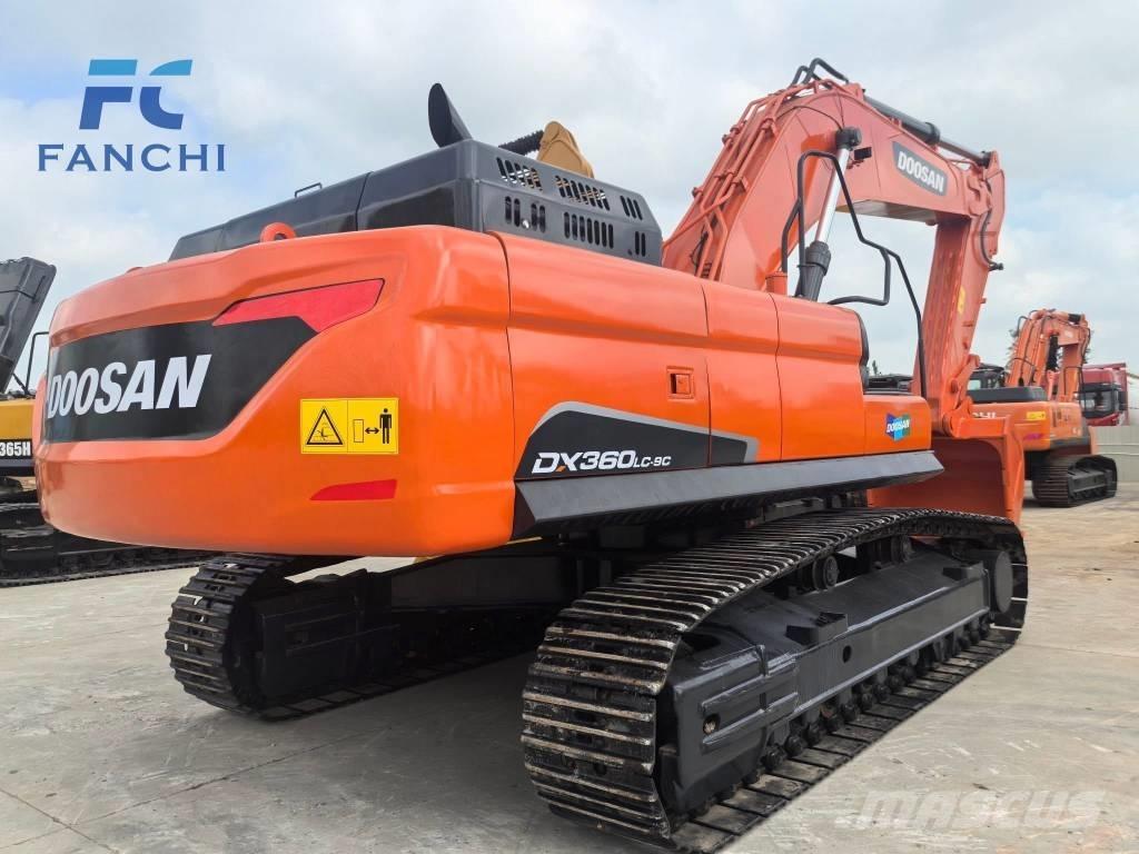 Doosan DX 360 LC Raupenbagger