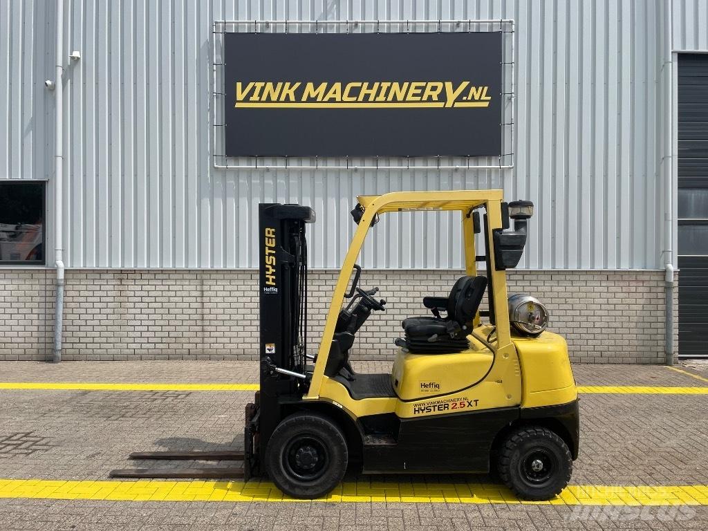 Hyster H 2.5 XT Gas Stapler