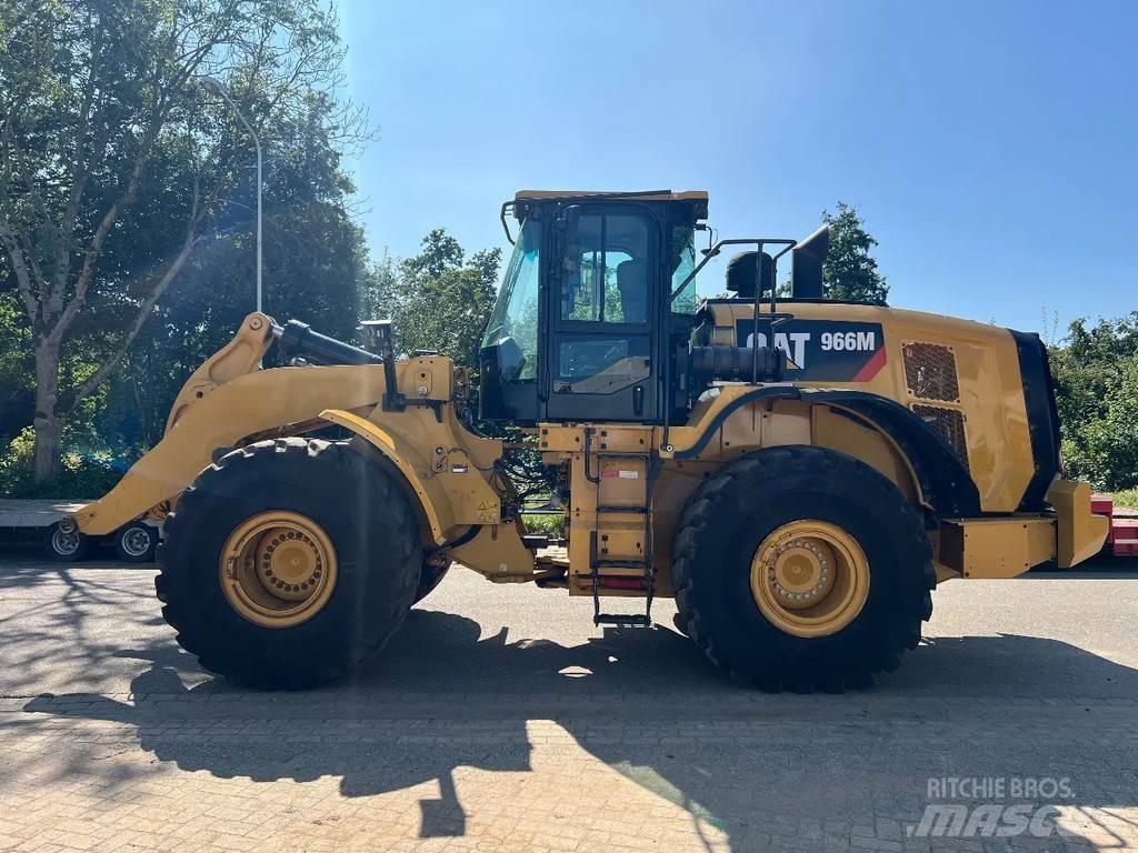 CAT 966M Radlader