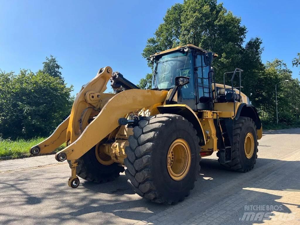 CAT 966M Radlader