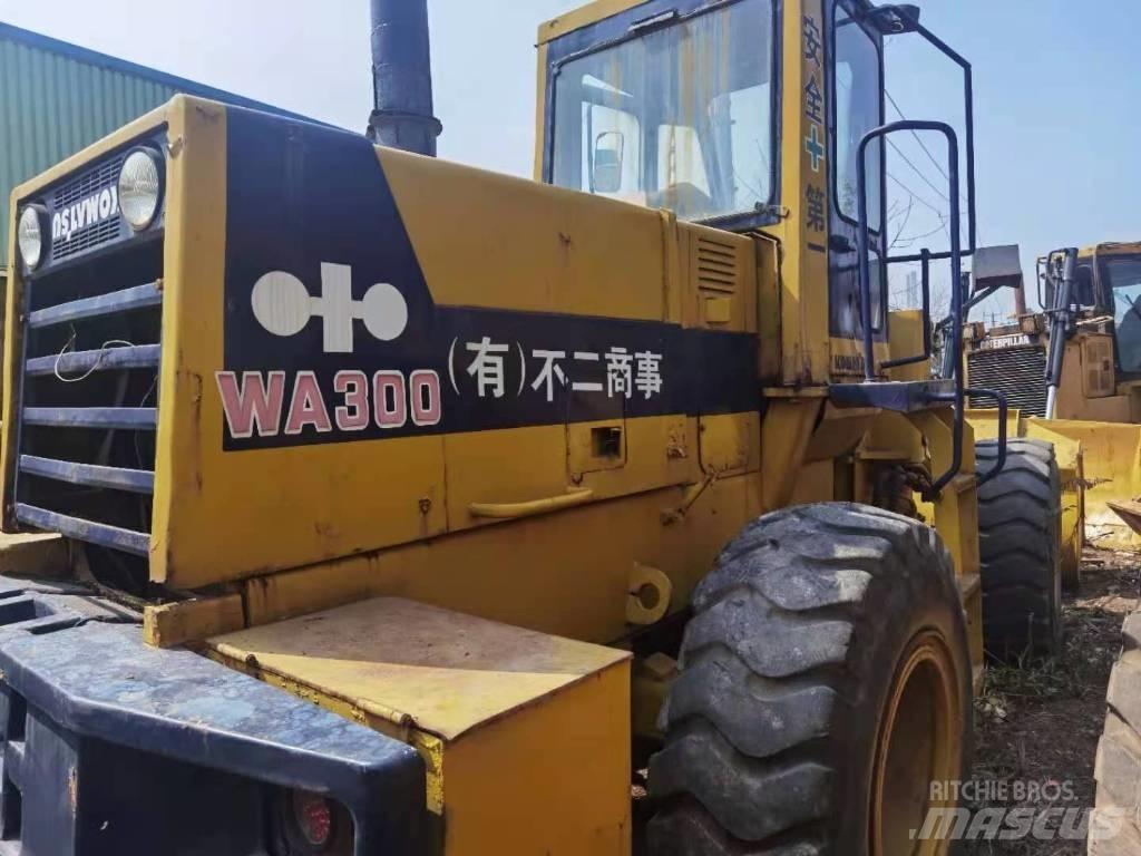 Komatsu WA 300 Radlader