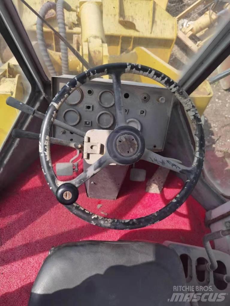 Komatsu WA 300 Radlader