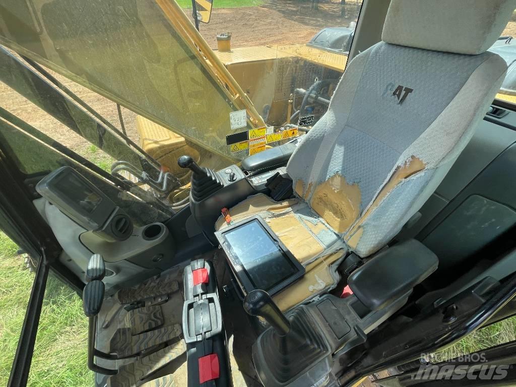 CAT 320 D L Raupenbagger