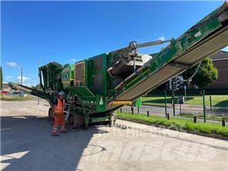 McCloskey J45 Mobile Brecher