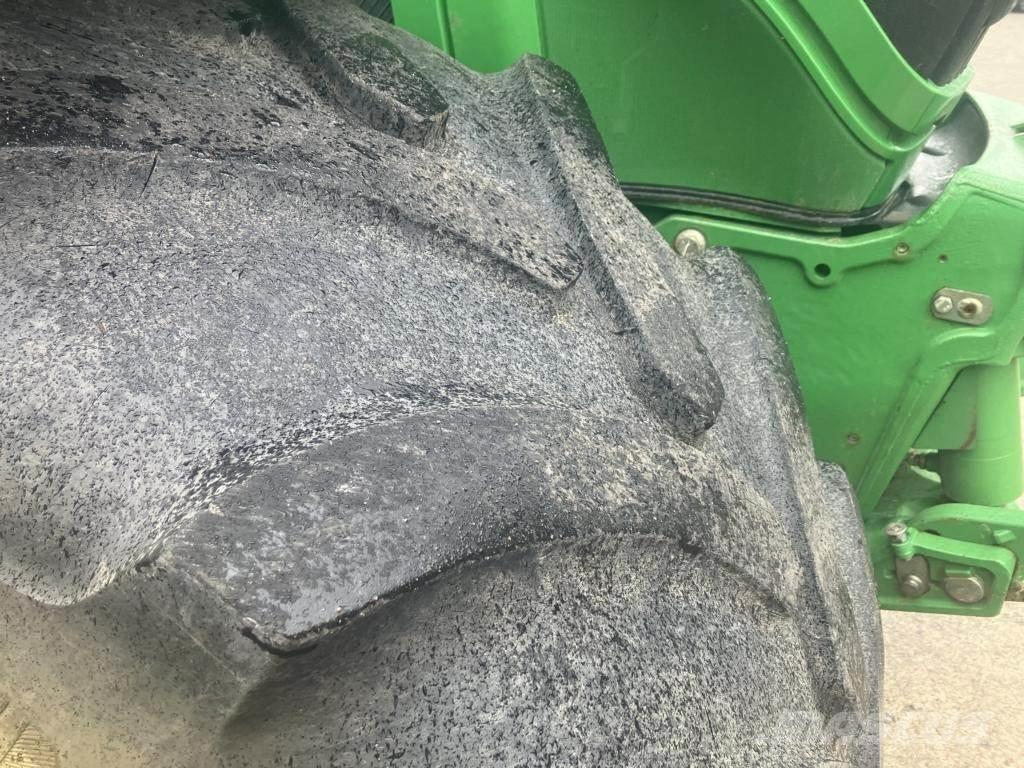 John Deere 6250R Traktoren