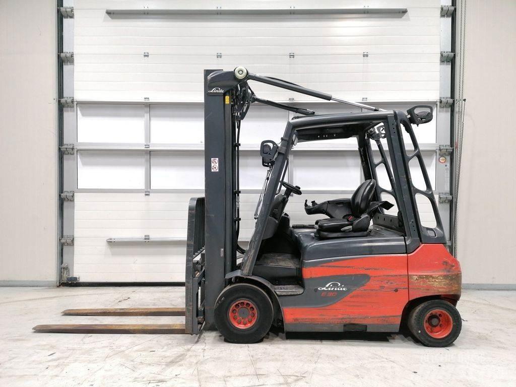 Linde E30-01 Elektro Stapler