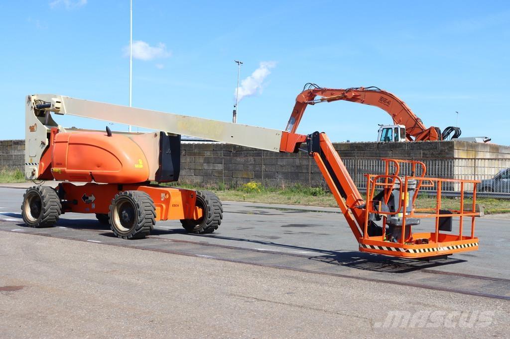 JLG 800AJ Gelenkteleskoparbeitsbühnen