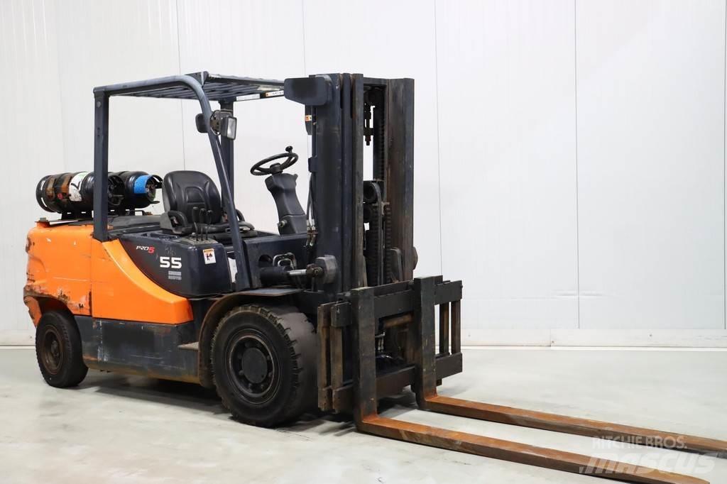Doosan G55C-5 Gas Stapler