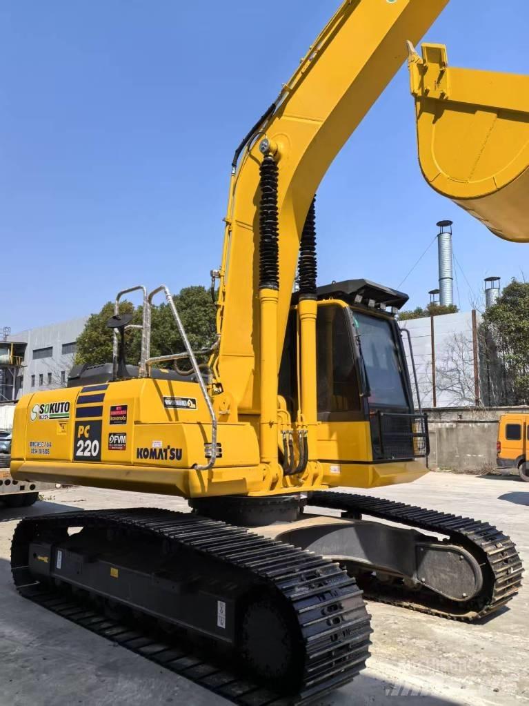 Komatsu PC 220-8 Raupenbagger