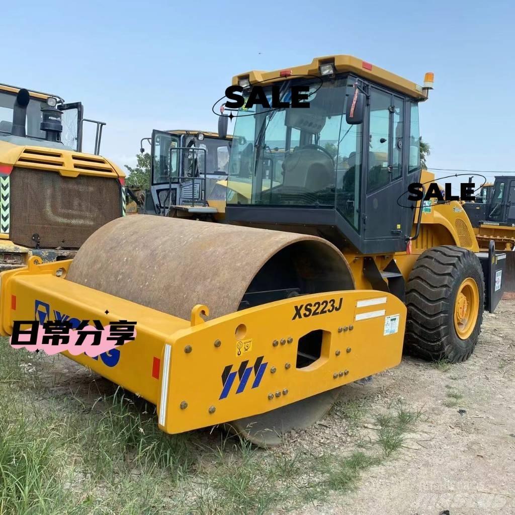 XCMG XS 223 J Walzenzüge