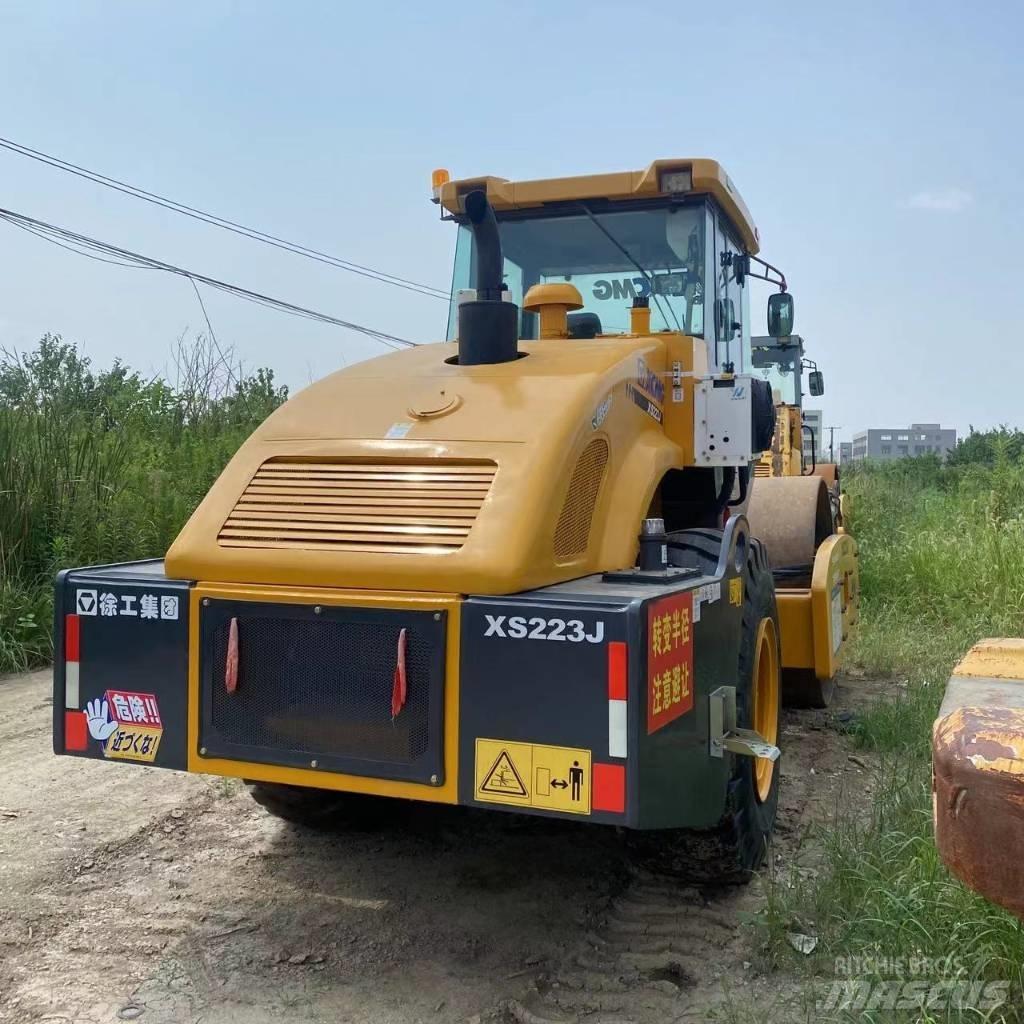 XCMG XS 223 J Walzenzüge
