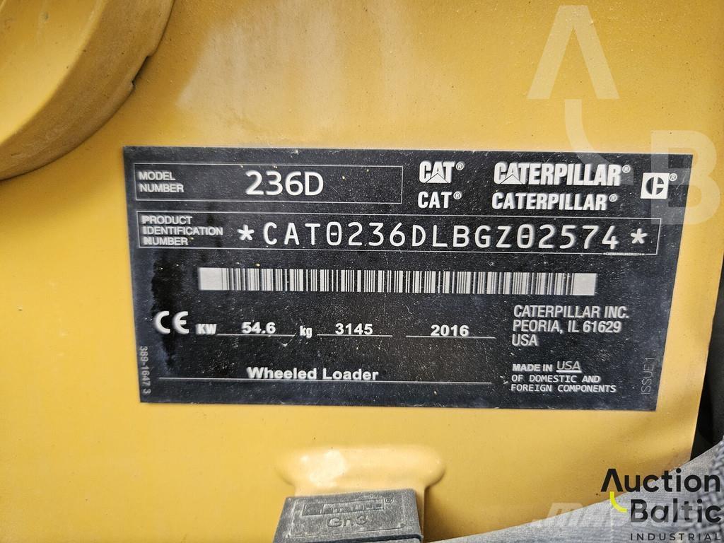 CAT 236 D Kompaktlader
