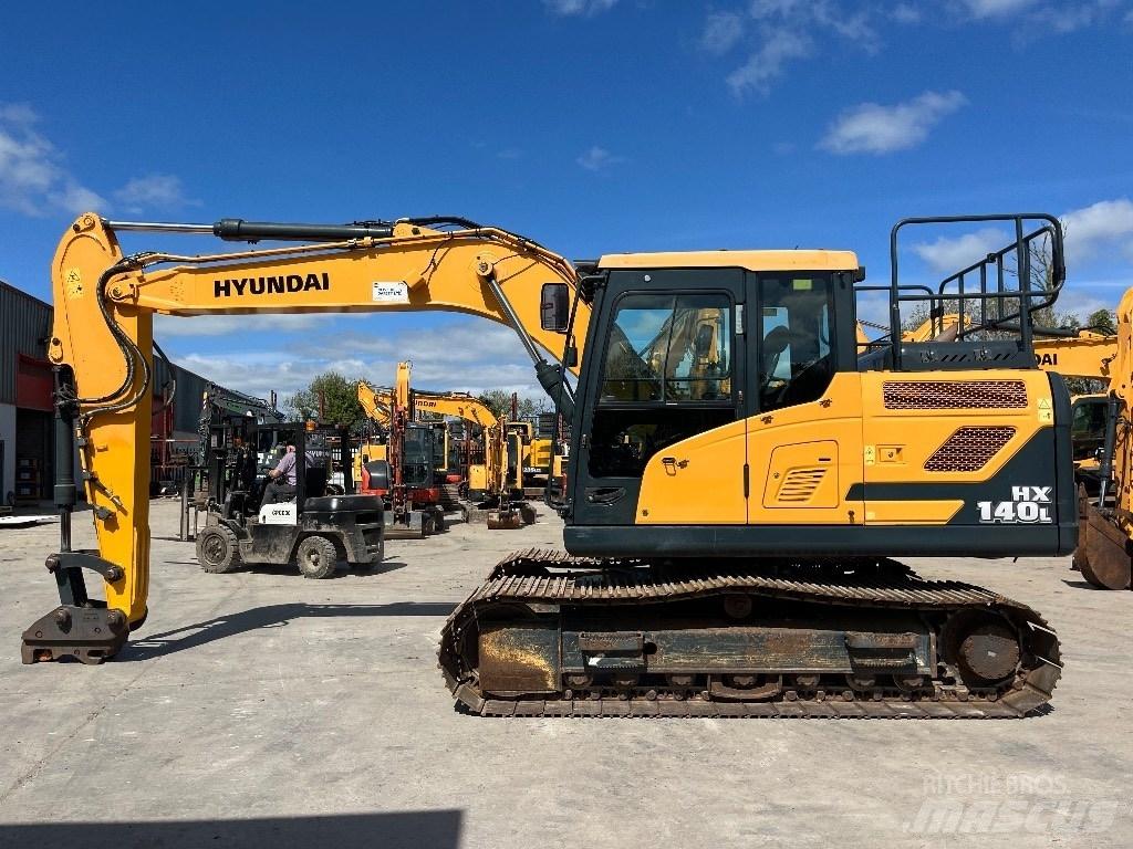 Hyundai HX140L Raupenbagger