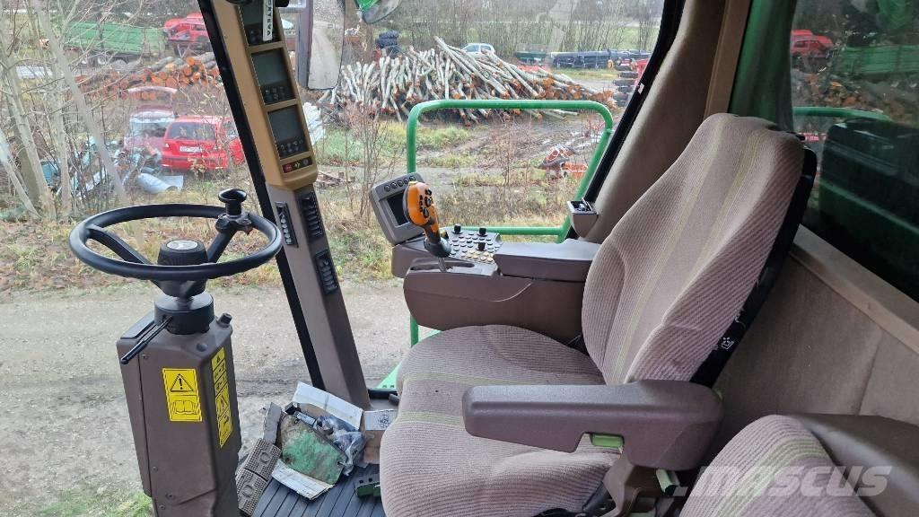 John Deere S 690 Mähdrescher