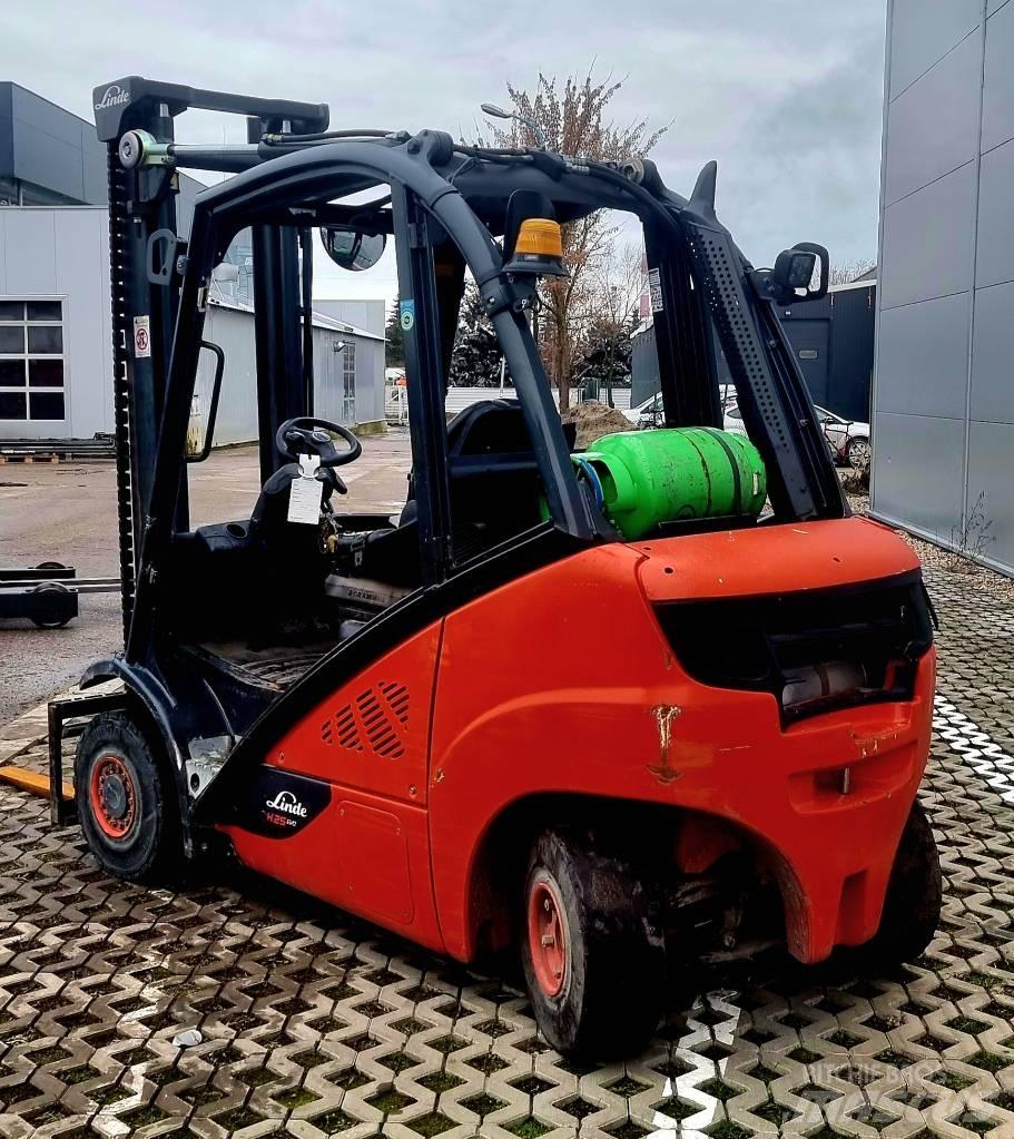 Linde H 25 T - 02 Gas Stapler