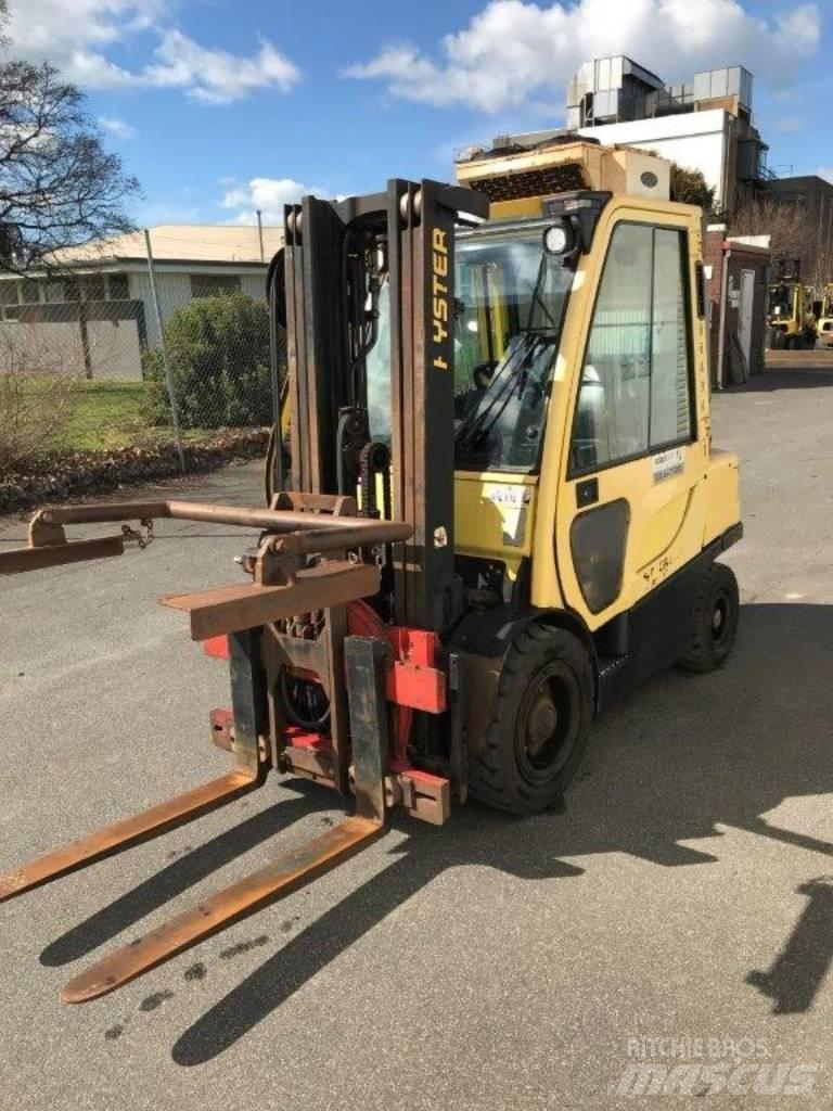 Hyster H3.0FT Gas Stapler