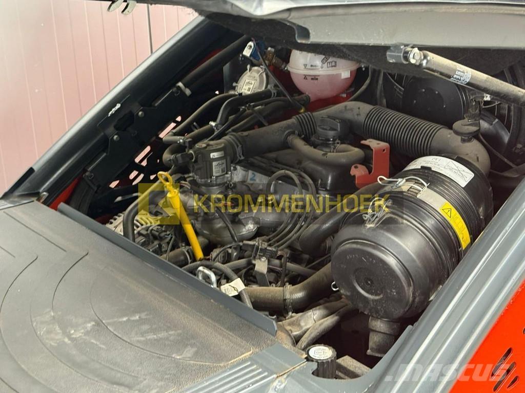 Linde H 25 T Gas Stapler