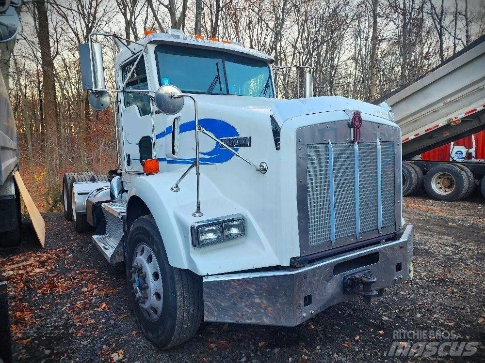 Kenworth T 800 B Sattelzugmaschinen