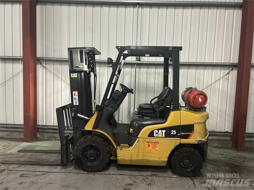 CAT GP25NT Gas Stapler