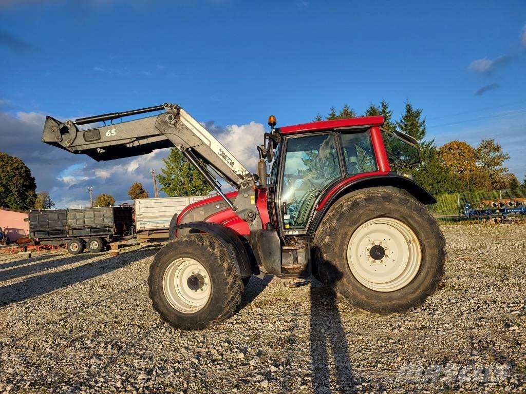 Valtra N 141 LS Traktoren