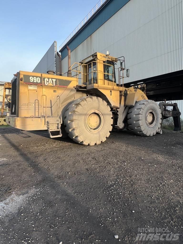 CAT 990 Radlader