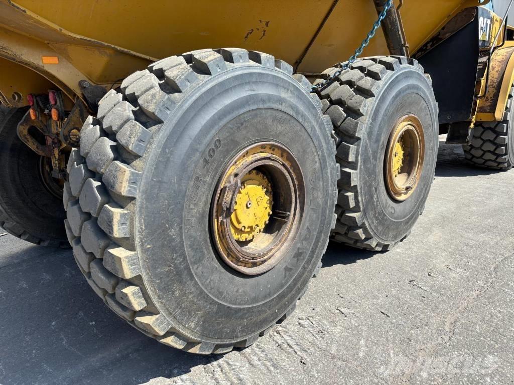 CAT 745 C Dumper - Knickgelenk