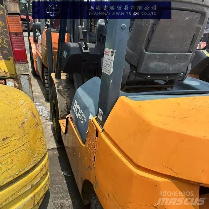 Toyota 20 Diesel Stapler