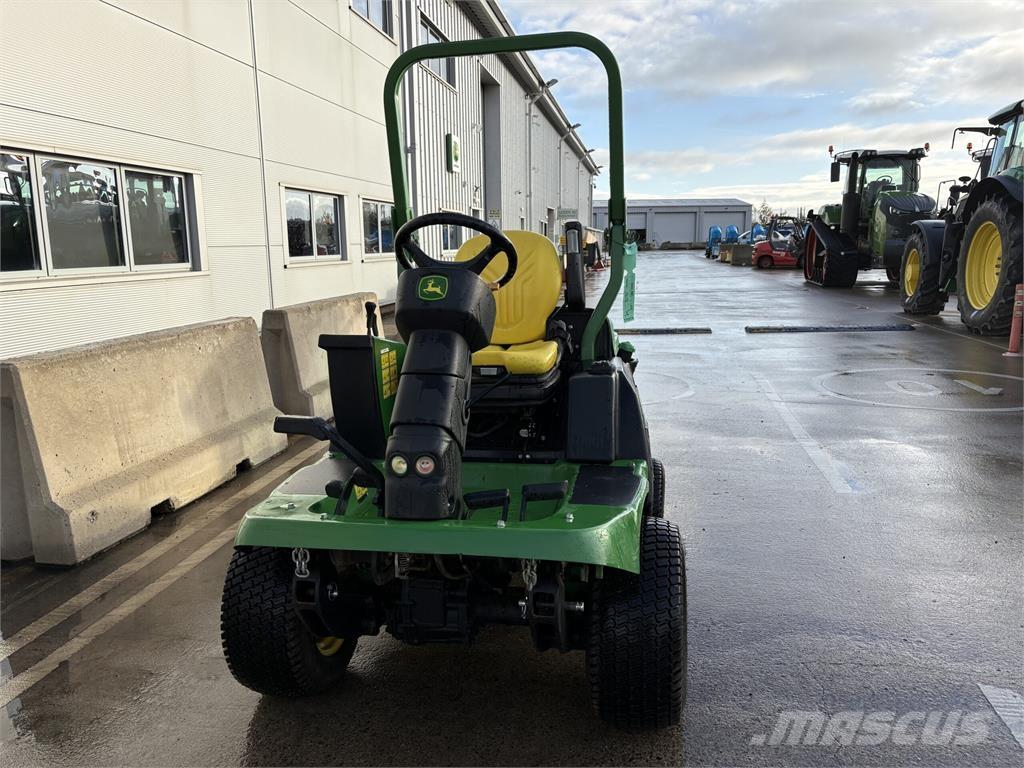 John Deere 1570 Reitermäher