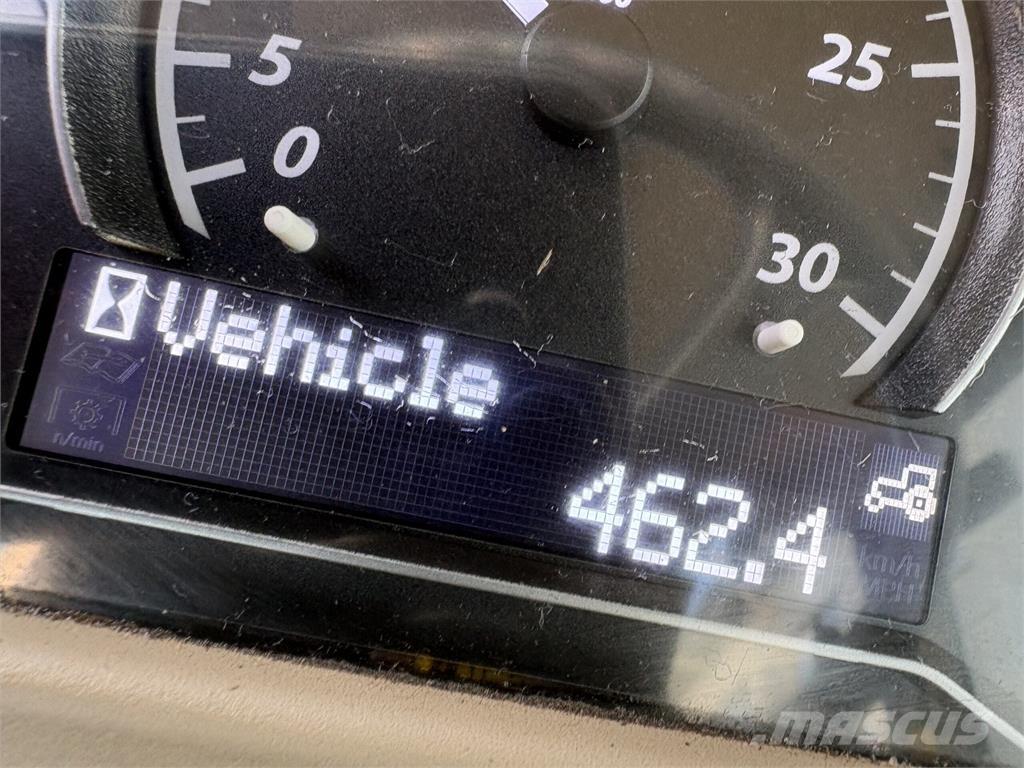 John Deere 4066R Kleintraktoren