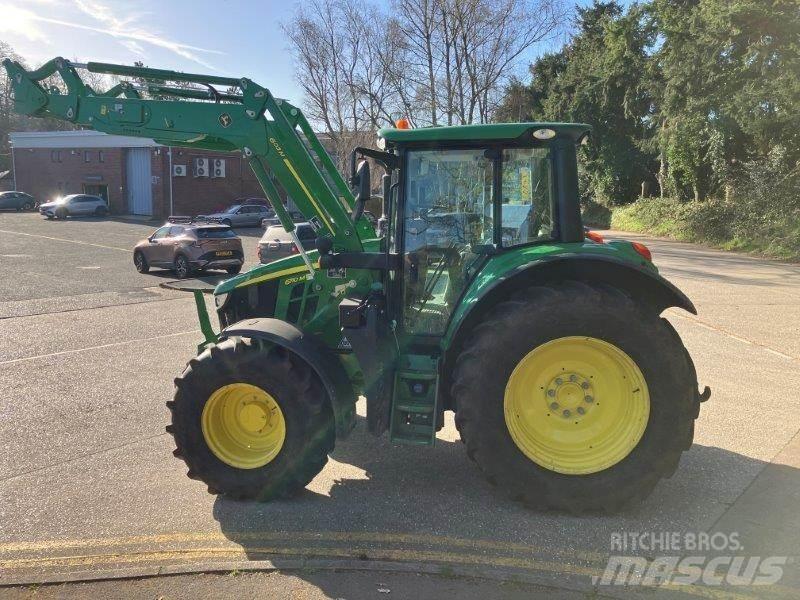 John Deere 6110M Traktoren