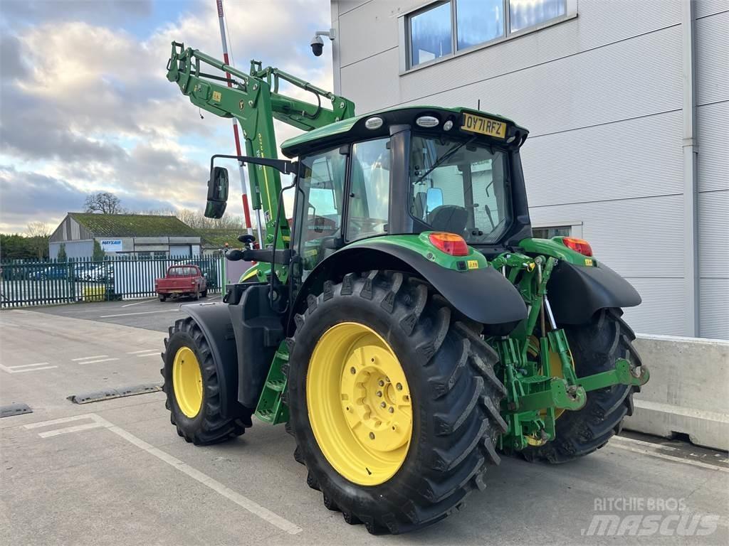 John Deere 6120M Traktoren