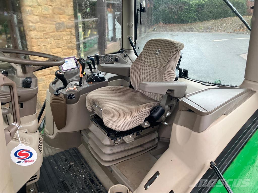 John Deere 6125R Traktoren