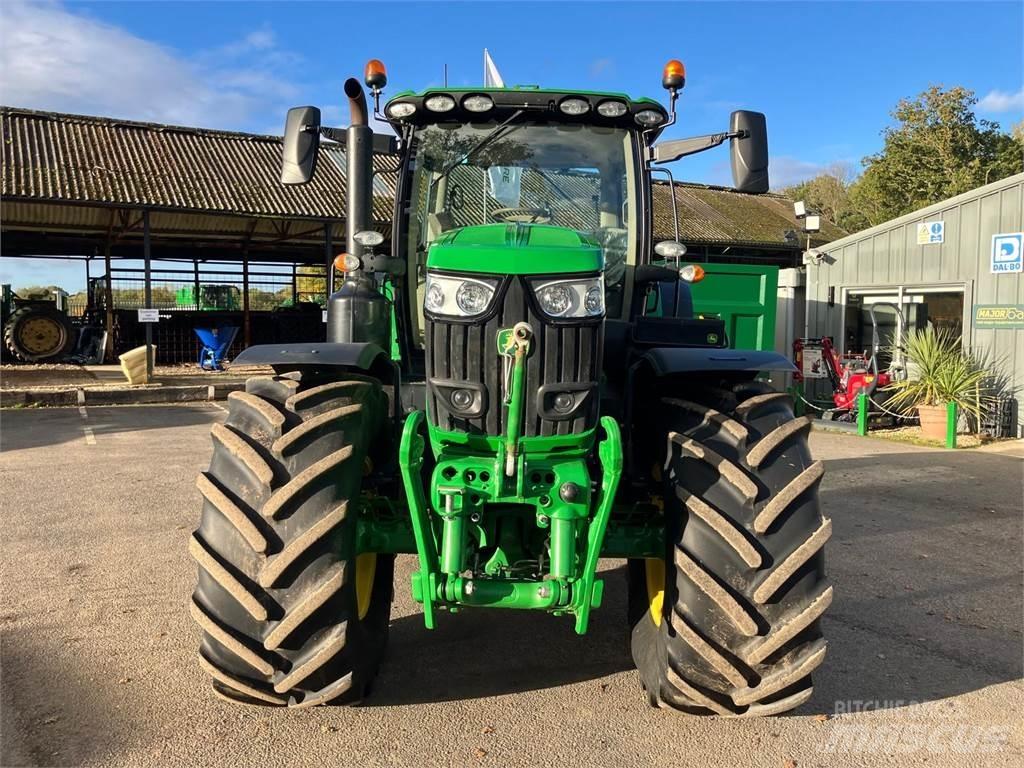 John Deere 6175R Traktoren